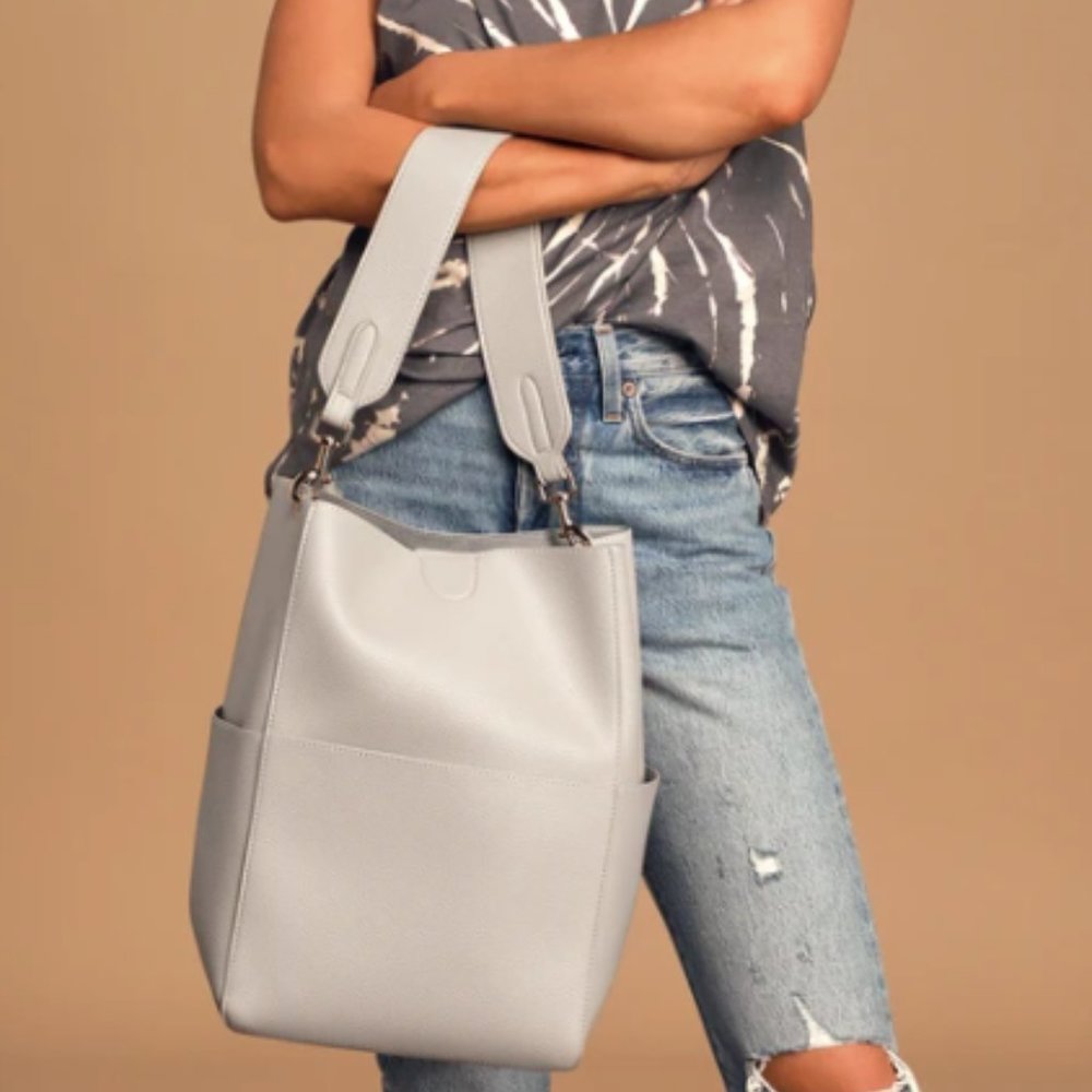 Lulus Bold Confidence Grey Pebbled Tote